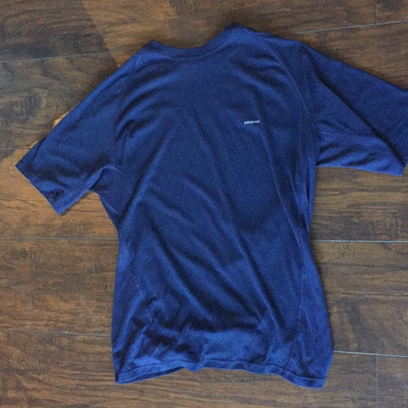 Patagonia Other - Patagonia men´s navy blue short sleeve t-shirt